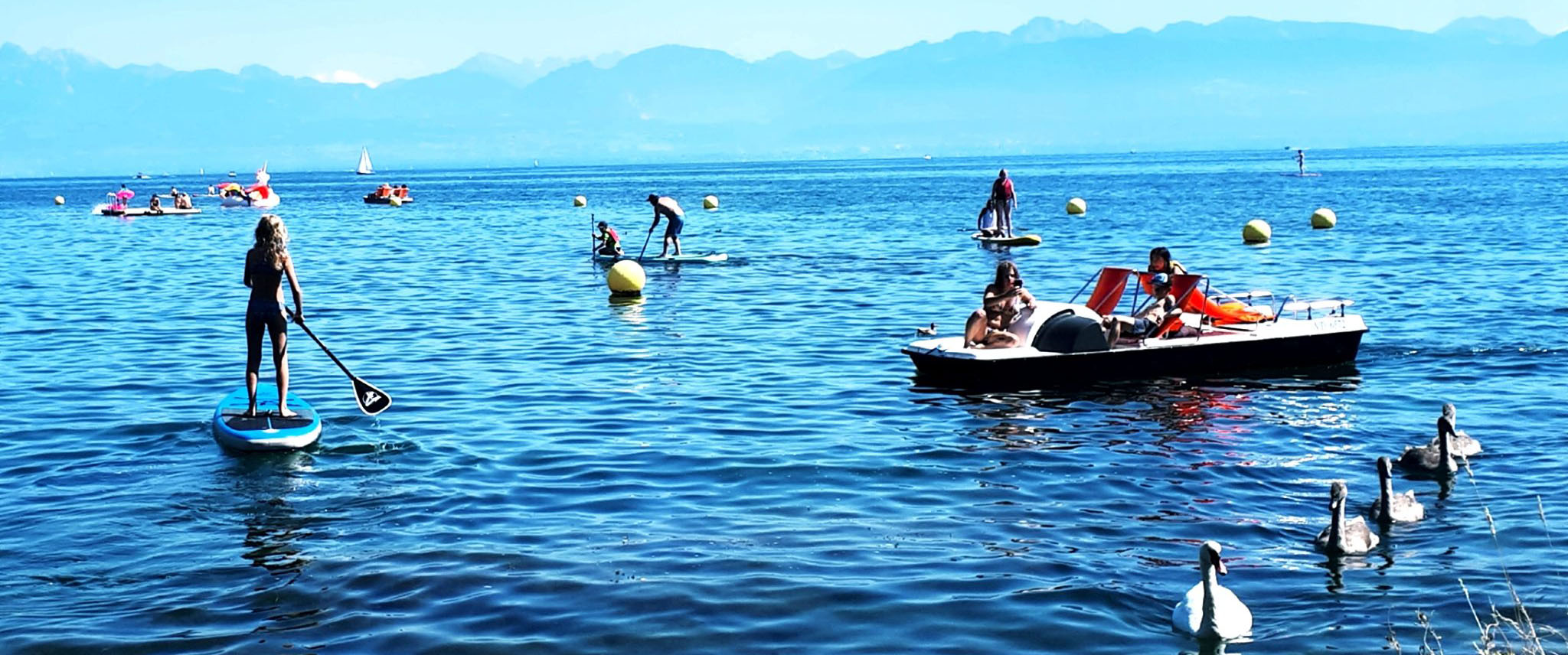 ACTIVITÉS NAUTIQUES À LA PLAGE DE ROLLE